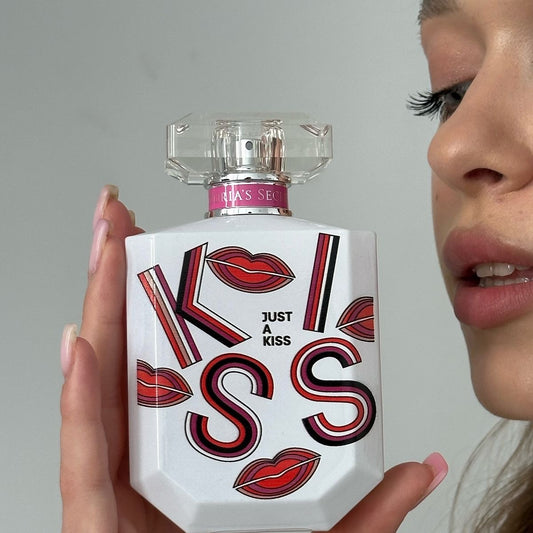 VICTORIA'S SECRET(JUST A KISS) 30ML